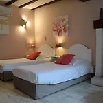 普里乌雷洛吉酒庄 酒店 Tonnay-Boutonne