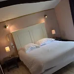 普里乌雷洛吉酒庄 3* Tonnay-Boutonne