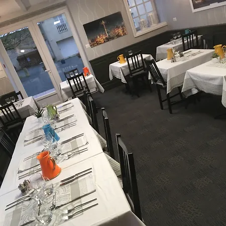 Logis Domaine Du Prieure Hotel