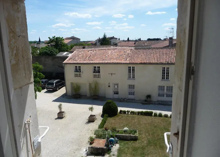 Hotel Logis Domaine Du Prieuré Tonnay-Boutonne