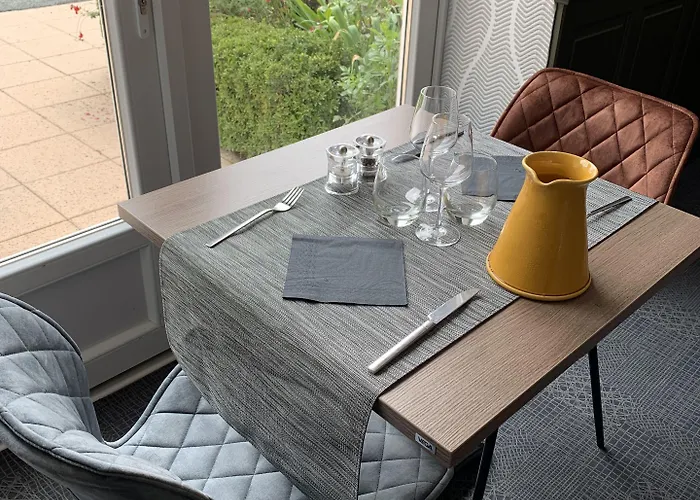 Hotel Logis Domaine Du Prieuré Tonnay-Boutonne