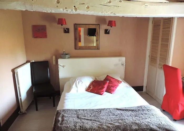 Logis Domaine Du Prieuré Hotel